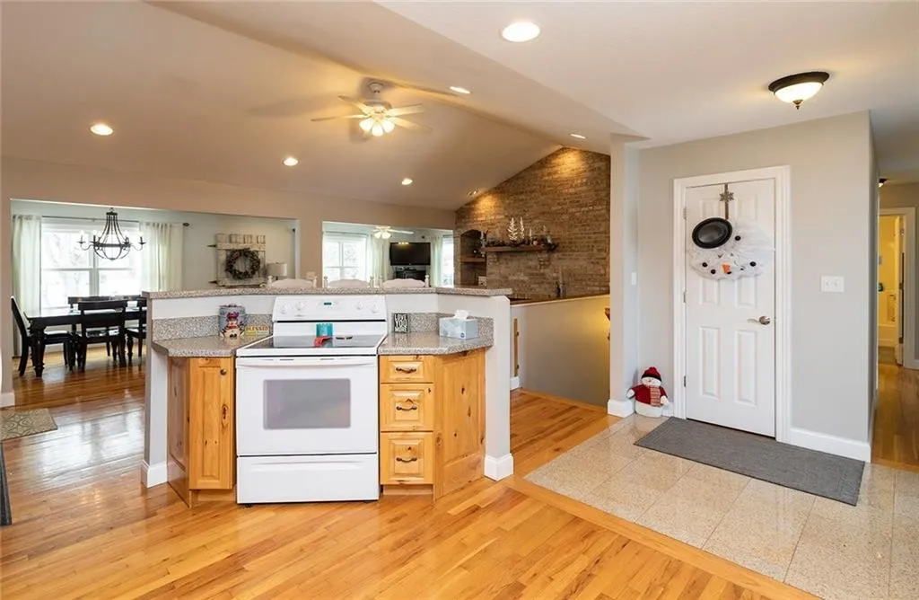 10908 NW 107th Street, Granger, Iowa - With View Of Great Room